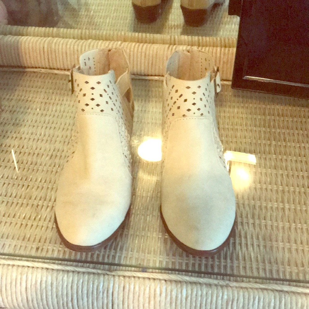 Cream colored booties!